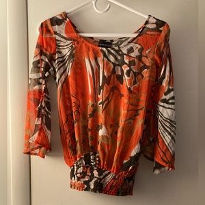 Small red-orange top ✨